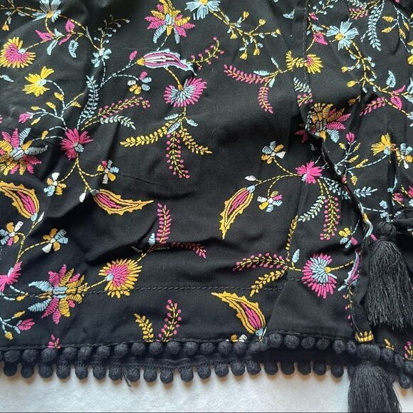 a.n.a. shorts boho small black with pink and yellow floral design elastic waist - Picture 4 of 8